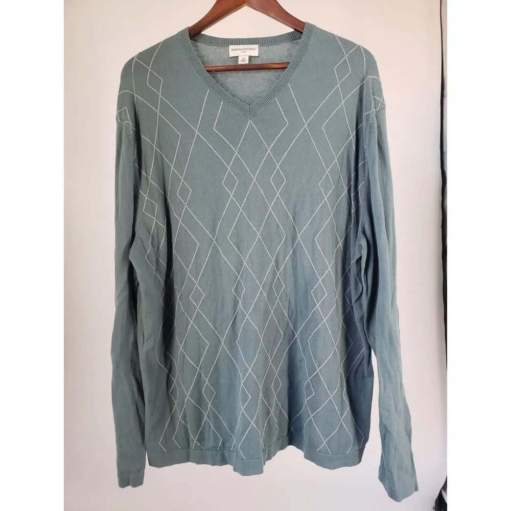 Banana Republic Luxe Collection Sweater‎ Size XXL  V Neck Diamond True Knit